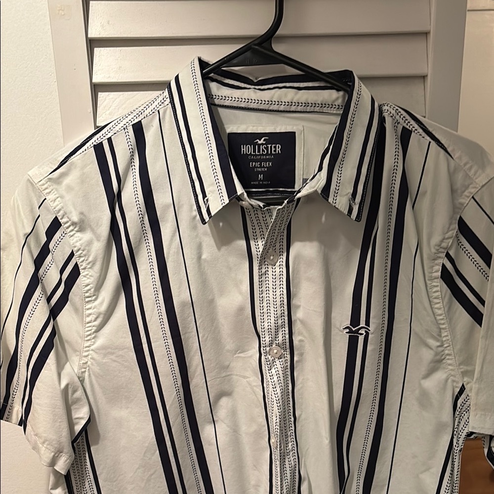 Hollister Casual White and Black Button Down Shirt